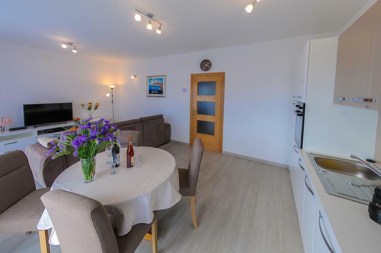 Apartment Petar Kaštela Eksteriør billede