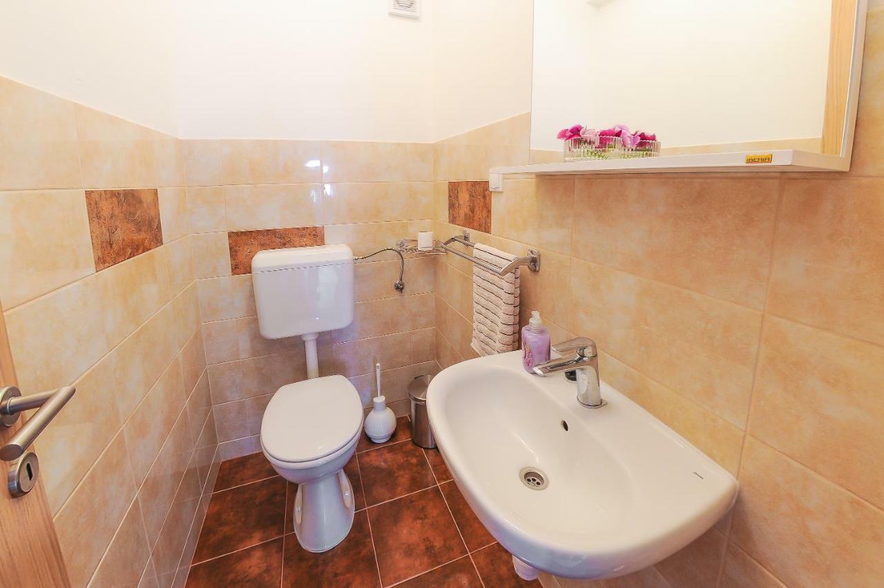 Apartment Petar Kaštela Eksteriør billede